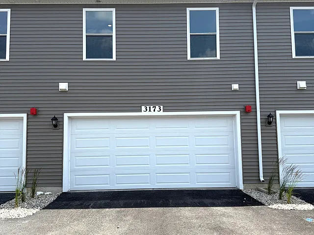 3173 Grande Trl — Photo 2