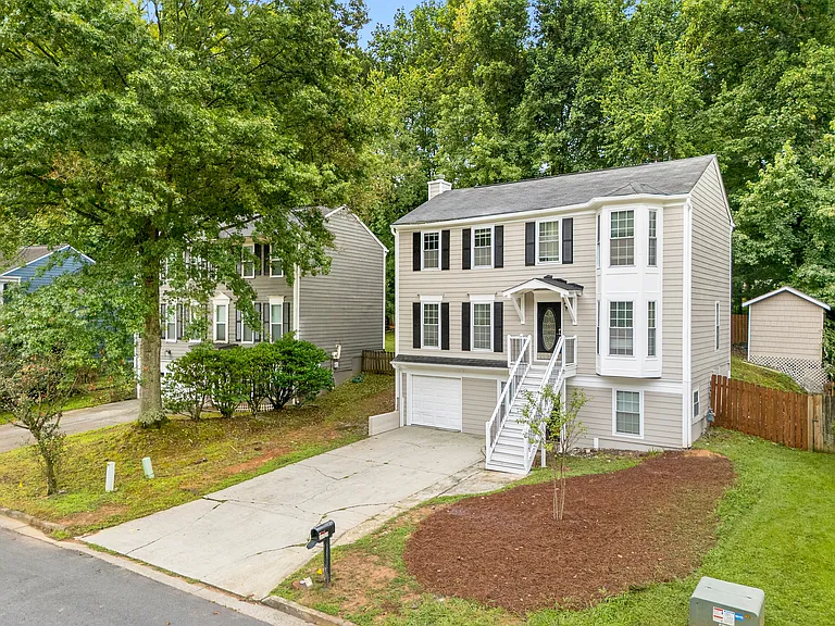 5075 N Bridges Dr — Photo 2