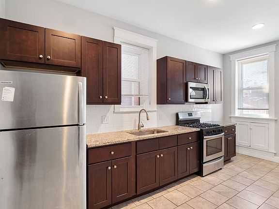 5th image of 4320 Chouteau Ave Floor 1