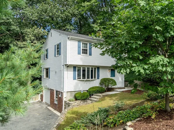 6 Longhill Rd, Lynn, MA 01904