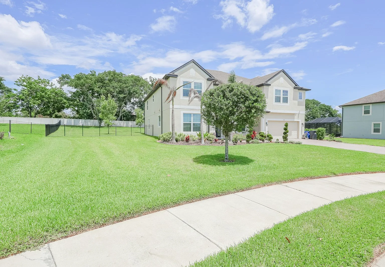 9841 Cabernet Avenue — Photo 2