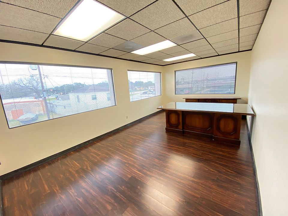 1st image of 2404 S Grand Blvd #200