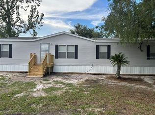 359 Center Dr, Deland, FL 32724
