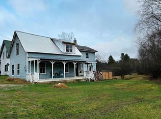 184 Cedar St, Lunenburg, VT 05906