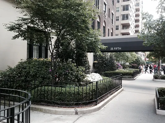 Rented by A Beautiful Home Realty Inc. | media 27