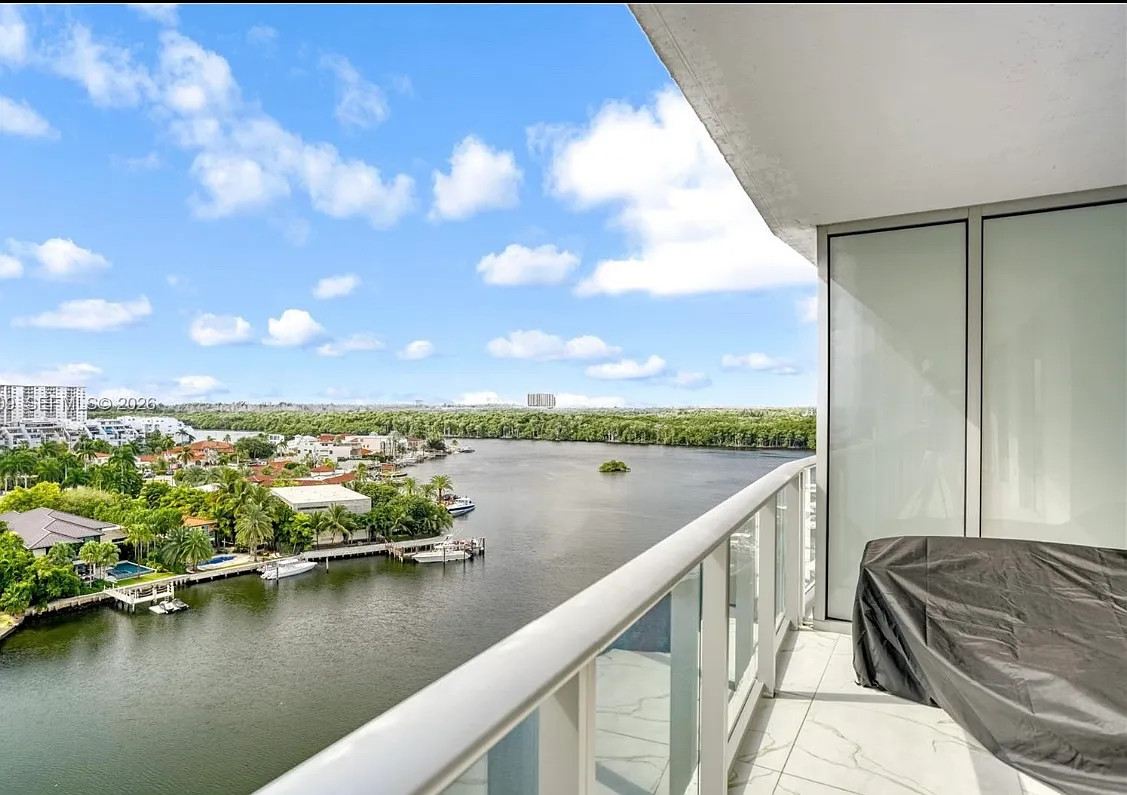 3 bed, 1524 sqft, $6,500 — Photo 1