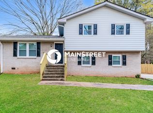 6702 Londonderry Dr, Morrow, GA 30260