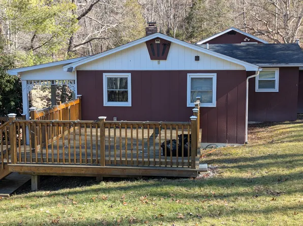 457 White Pine Rd, Pearisburg, VA 24134