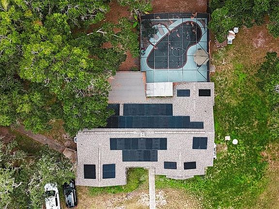 4th image of 820 N Wekiwa Springs Rd