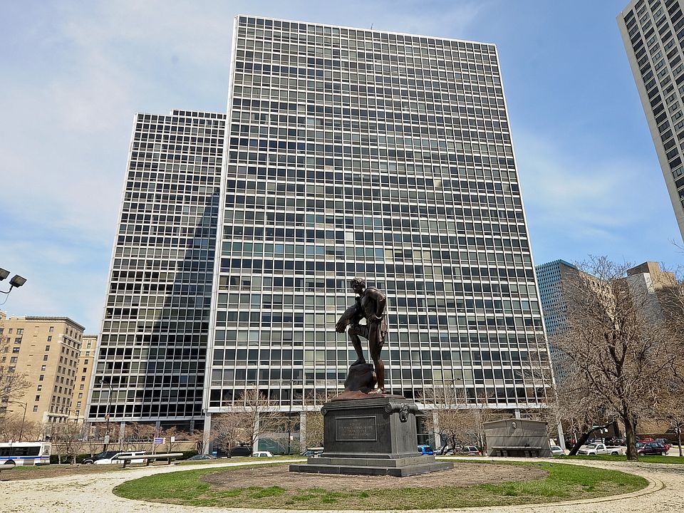 1st image of 330 W Diversey Pkwy APT 708