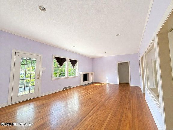 4th image of 1122 MARCO Place
