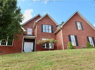 7006 Briarcliff Way, Hurricane, WV 25526