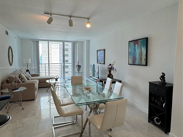 335 Biscayne Blvd #2900 — Photo 8