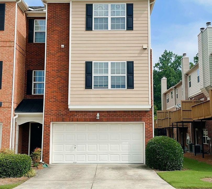 1st image of 2205 Pebble Beach Dr