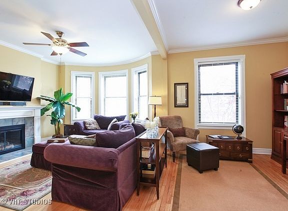 3rd image of 923 W Belle Plaine Ave APT 1