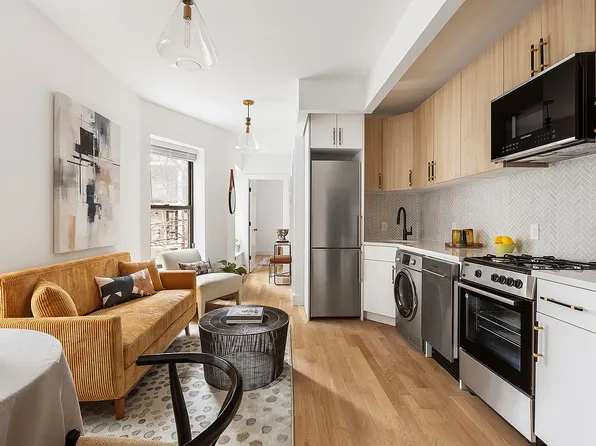 1062 Bergen St APT 2C, Brooklyn, NY 11216
