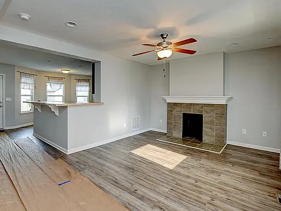 3 bed, 1.5 bath, 1186 sqft, $1,750 — Photo 4