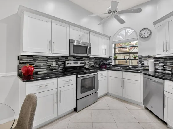 5195 Europa Drive #L, Boynton Beach, FL 33437