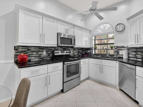 5195 Europa Drive #L, Boynton Beach, FL 33437