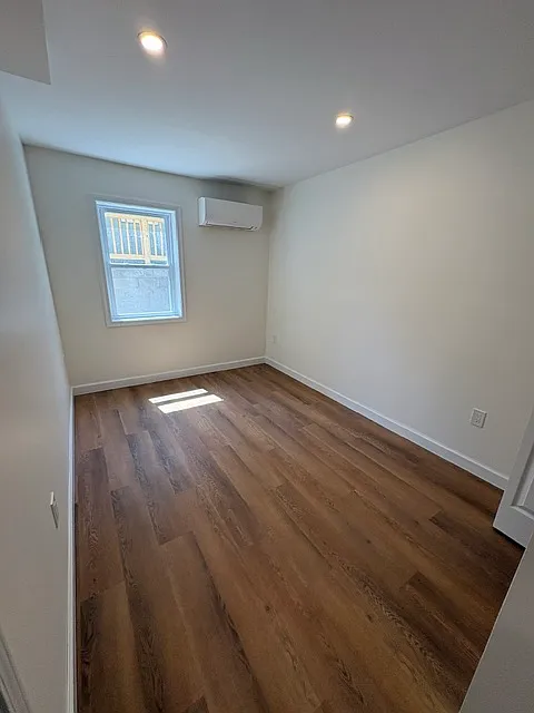 1 bed, 700 sqft, $1,250 — Photo 3