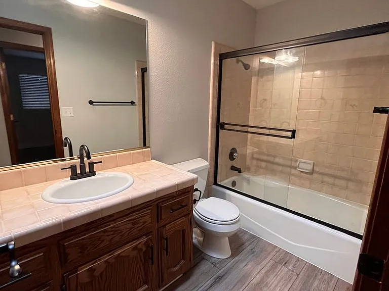 540 N Peppertree St — Photo 19