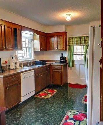 2nd image of 2116 Deepwood Ct