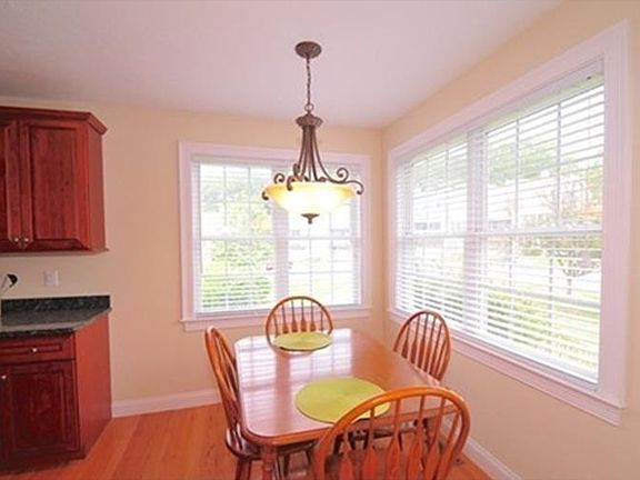 4th image of 83 Carrington Ln