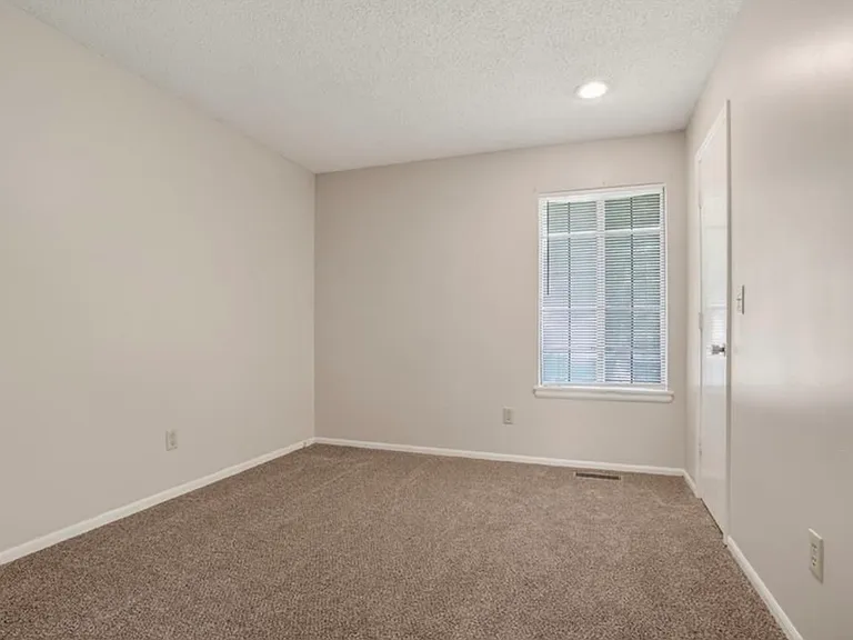 7806 N Oregon Ave #AB — Photo 5