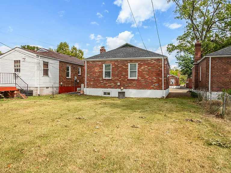 1345 Coolidge Dr — Photo 32
