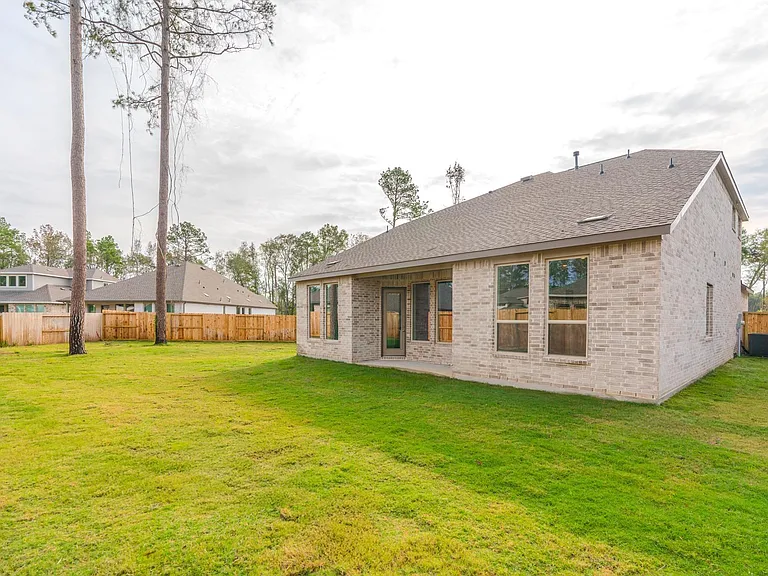 21803 Echo Bay Ct — Photo 32