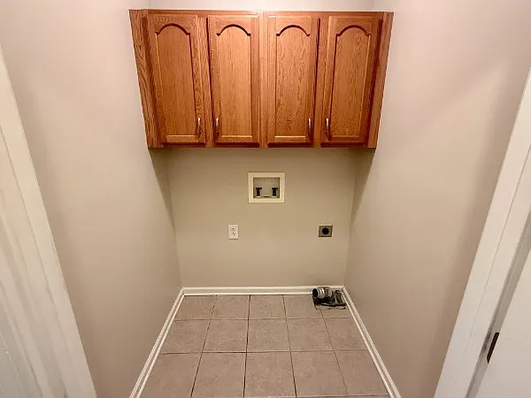3275 Twelve Oaks Blvd — Photo 10