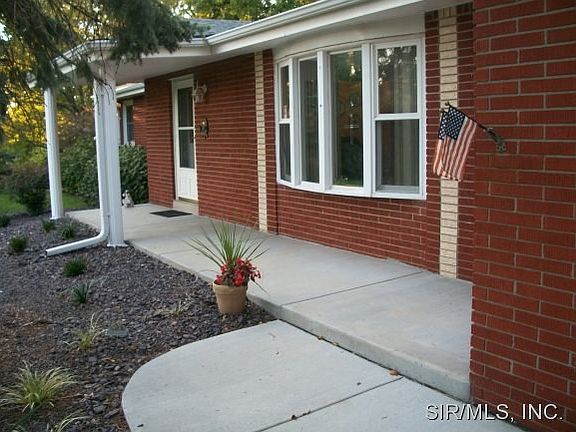 2nd image of 2236 Wildwood Dr