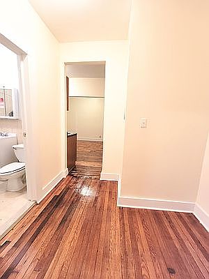 3rd image of 424 New York Ave #4