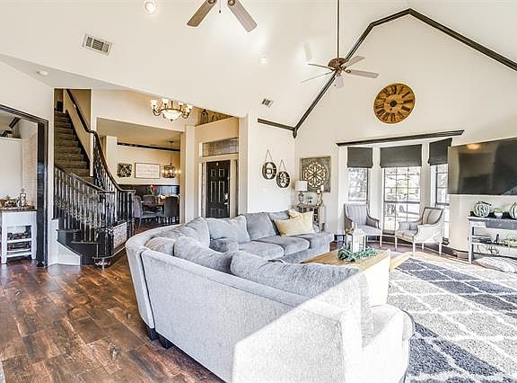 4th image of 13808 Allison Ct