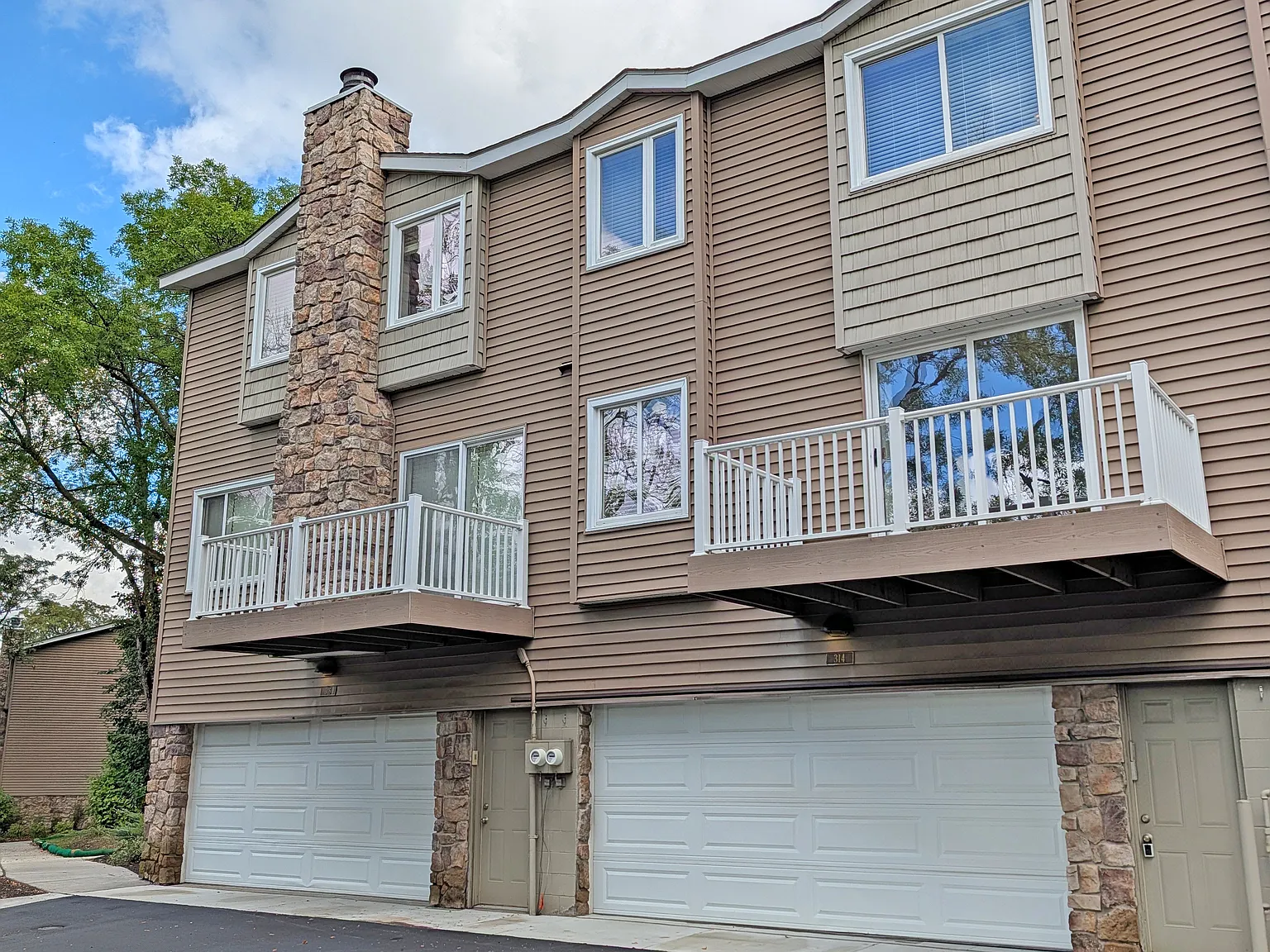 4 bed, 1800 sqft, $3,000 — Photo 2