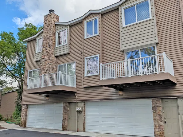 314 Pondridge Cir, Wayzata, MN 55391