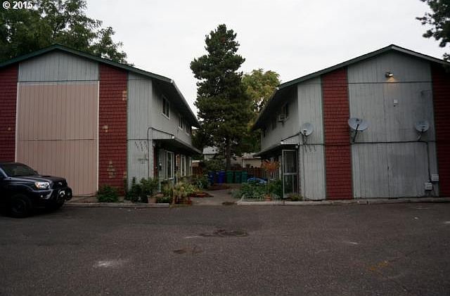 Building Photo 3