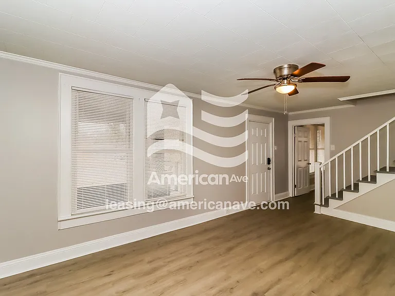 18903_004_wm_-_living_room_13493633.jpg