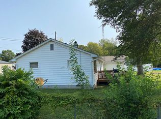 105 Garfield St, Cambria, IL 62915