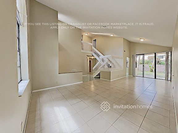 4th image of 10441 NW 12th Ct
