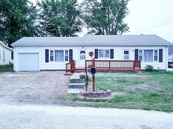 106 S Ash St, Pittsfield, IL 62363