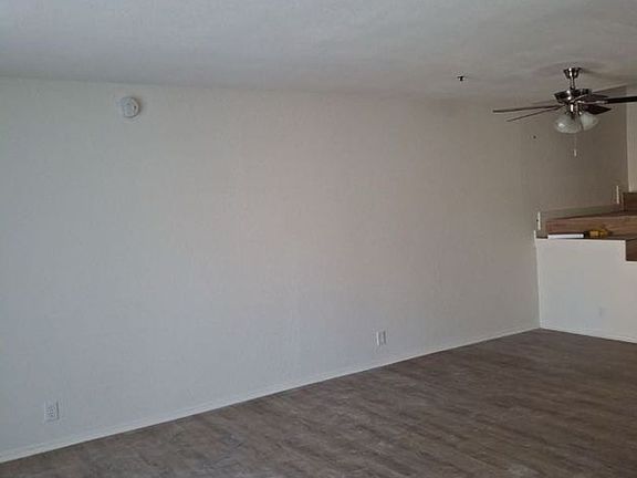 5th image of 14881 Harper St #C
