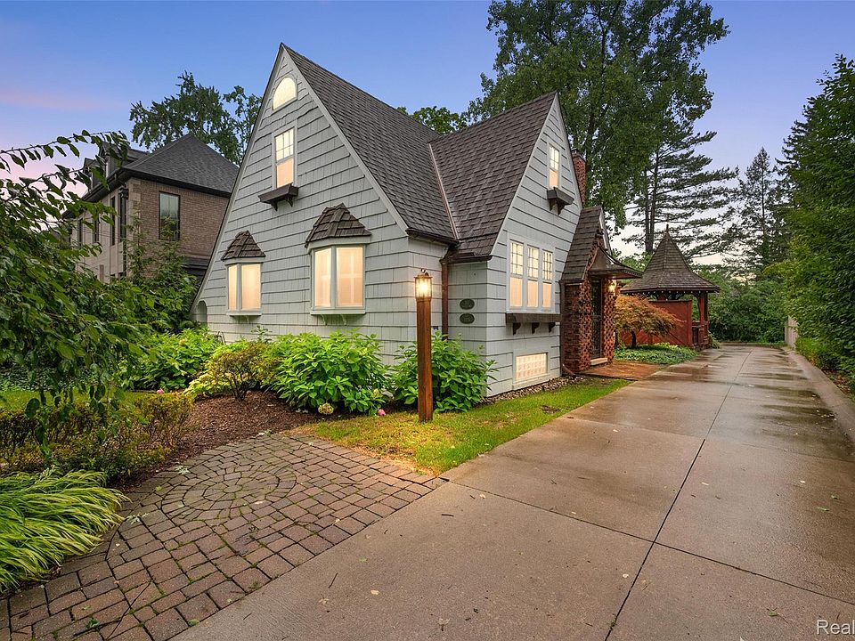 1st image of 367 Baldwin Rd