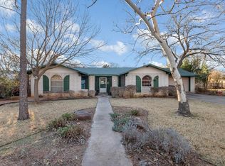 105 Ridgewood Dr, Fredericksburg, TX 78624