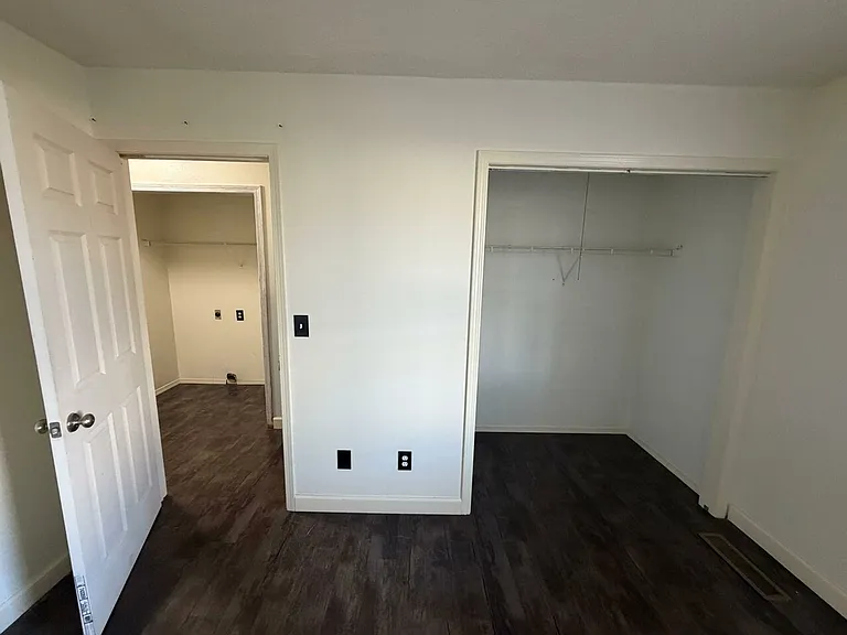 2409 Texas Ave — Photo 9