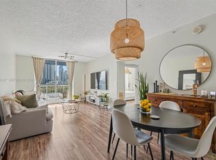 275 NE 18th St APT 703, Miami, FL 33132