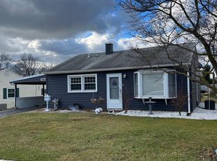 1021 N Pine St, Middletown, PA 17057