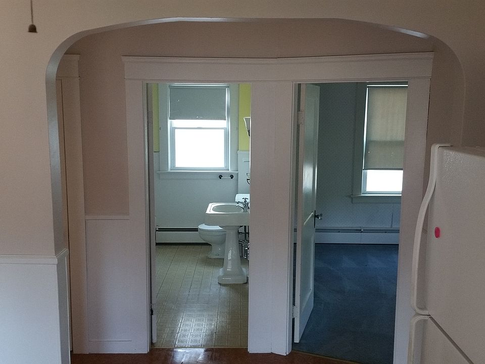 1st image of 74 Potter Ave