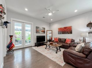 1104 Pearlwood Dr, Houston, TX 77008