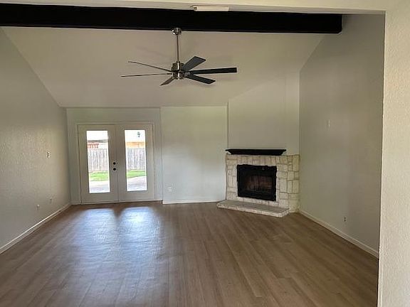 3rd image of 1021 Bass Dr